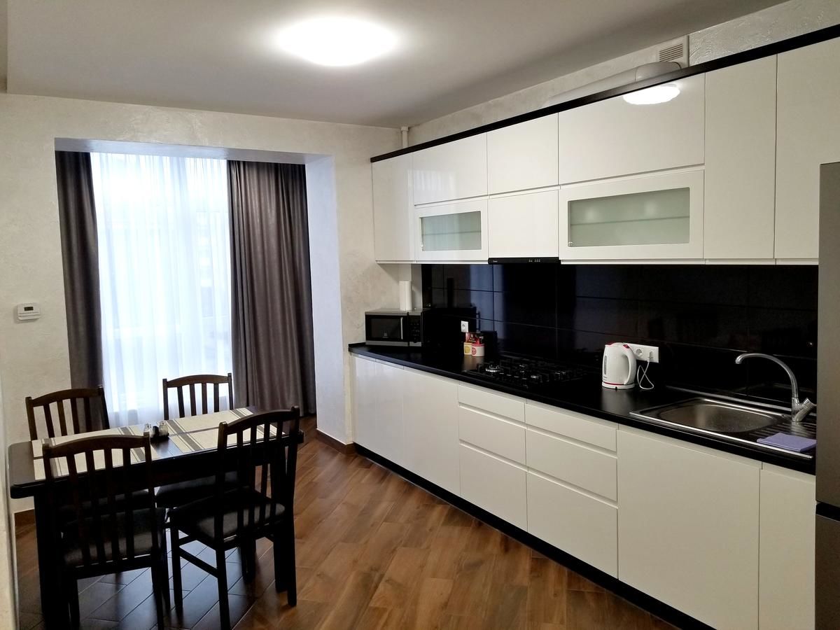 Апартаменты Luxury apartment in the city center Ивано-Франковск-5